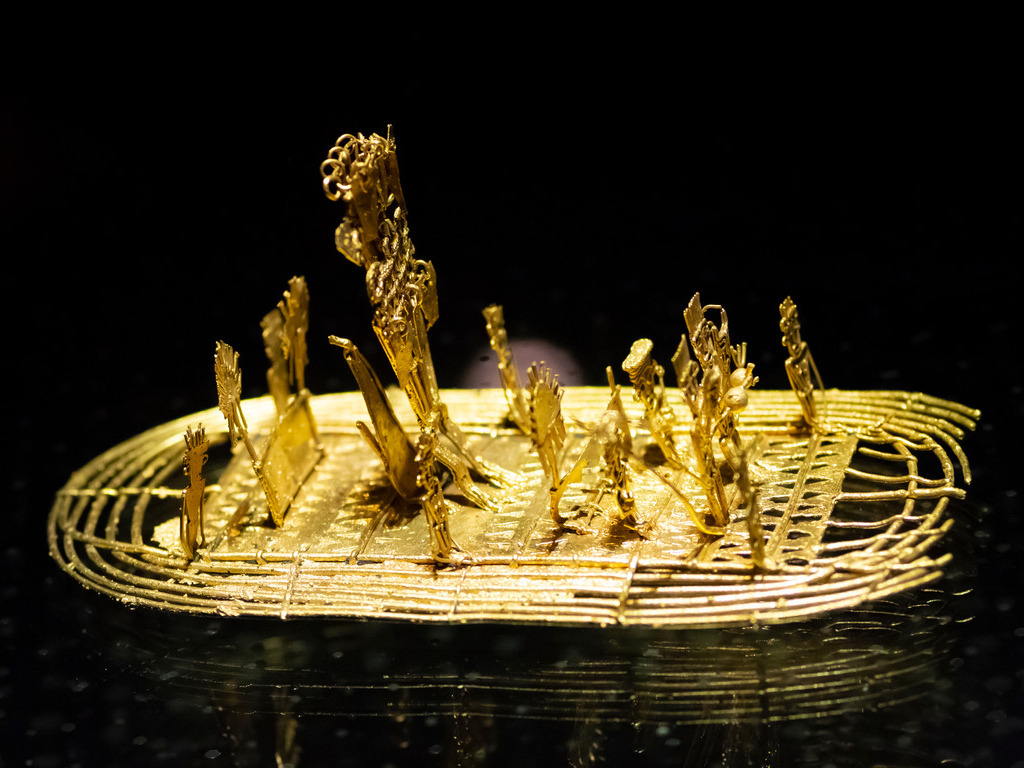 Gouden kunstvoorwerp uit Colombia – reizen met Explore.