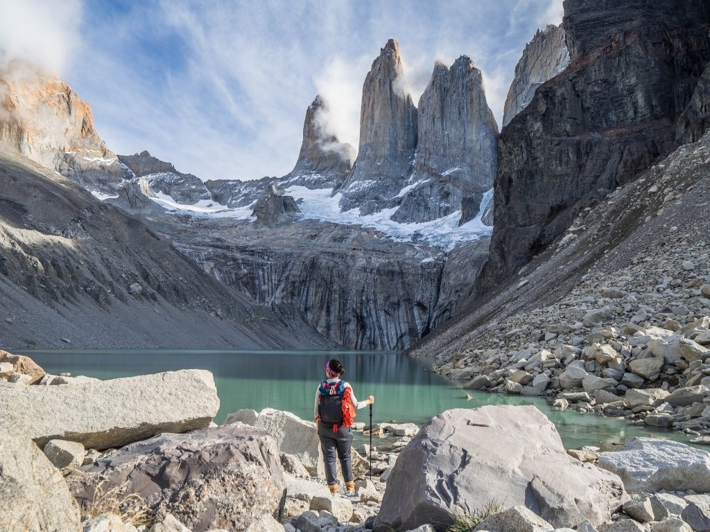 Wandelaar in Torres del Paine, Patagonia - reizen met Explore