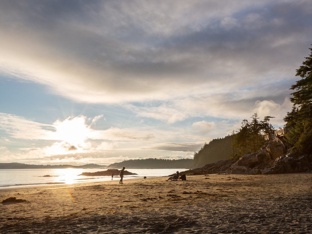 Beach in Ucluelet Tofino_Website_Explore