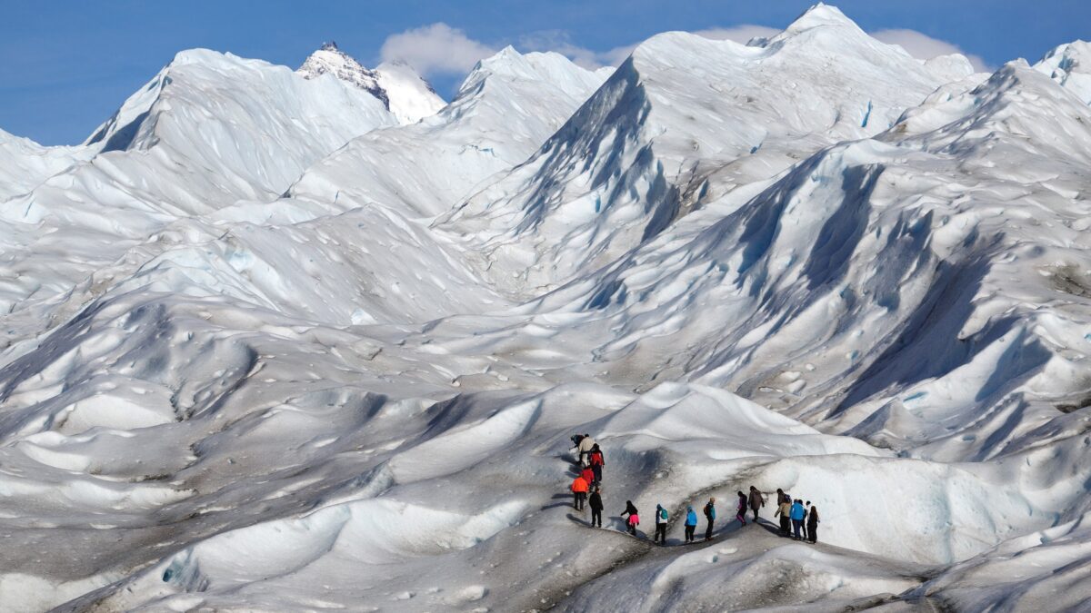 Wandelaars op de Perito Moreno gletsjer - reizen met Explore