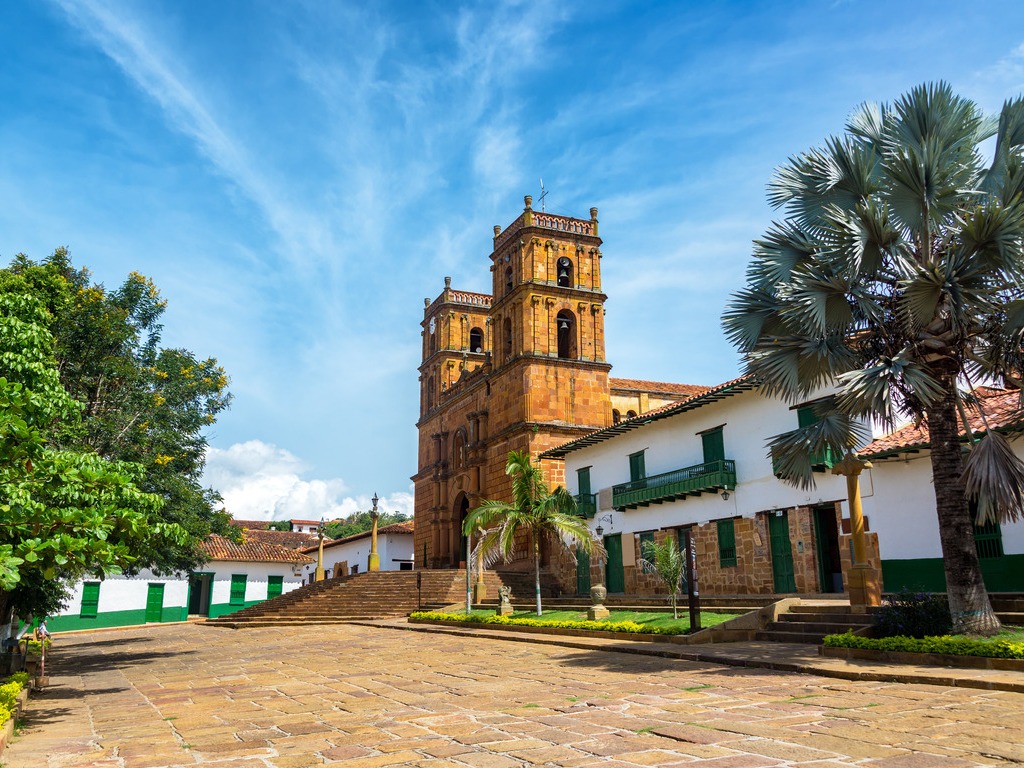 Centrum van Barichara met kerk, Colombia – reizen met Explore.