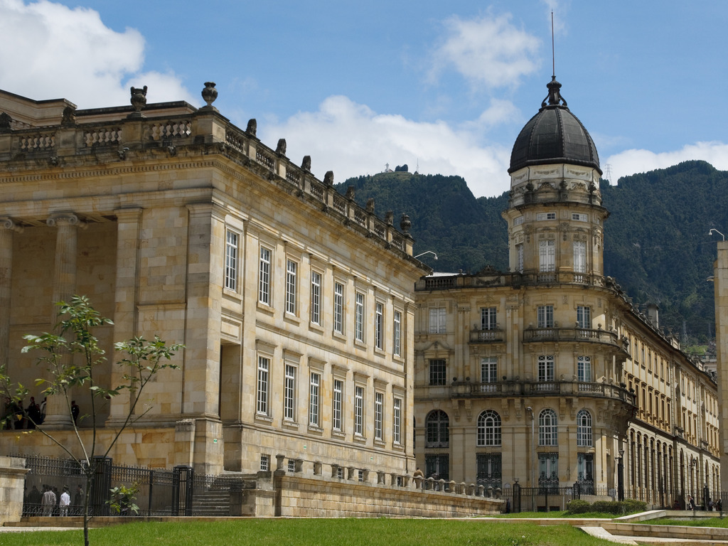 Historisch parlementgebouw in Bogotá, Colombia – reizen met Explore.