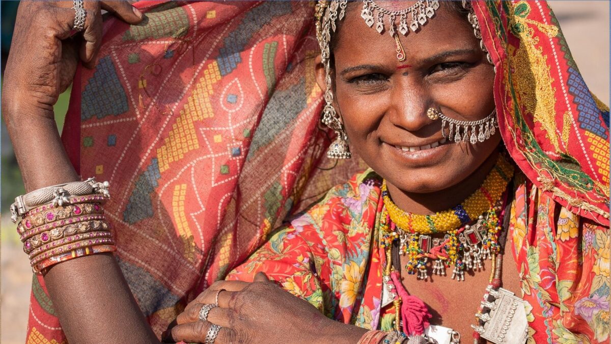 Vrouw in Rajasthan India: reizen naar India met Explore