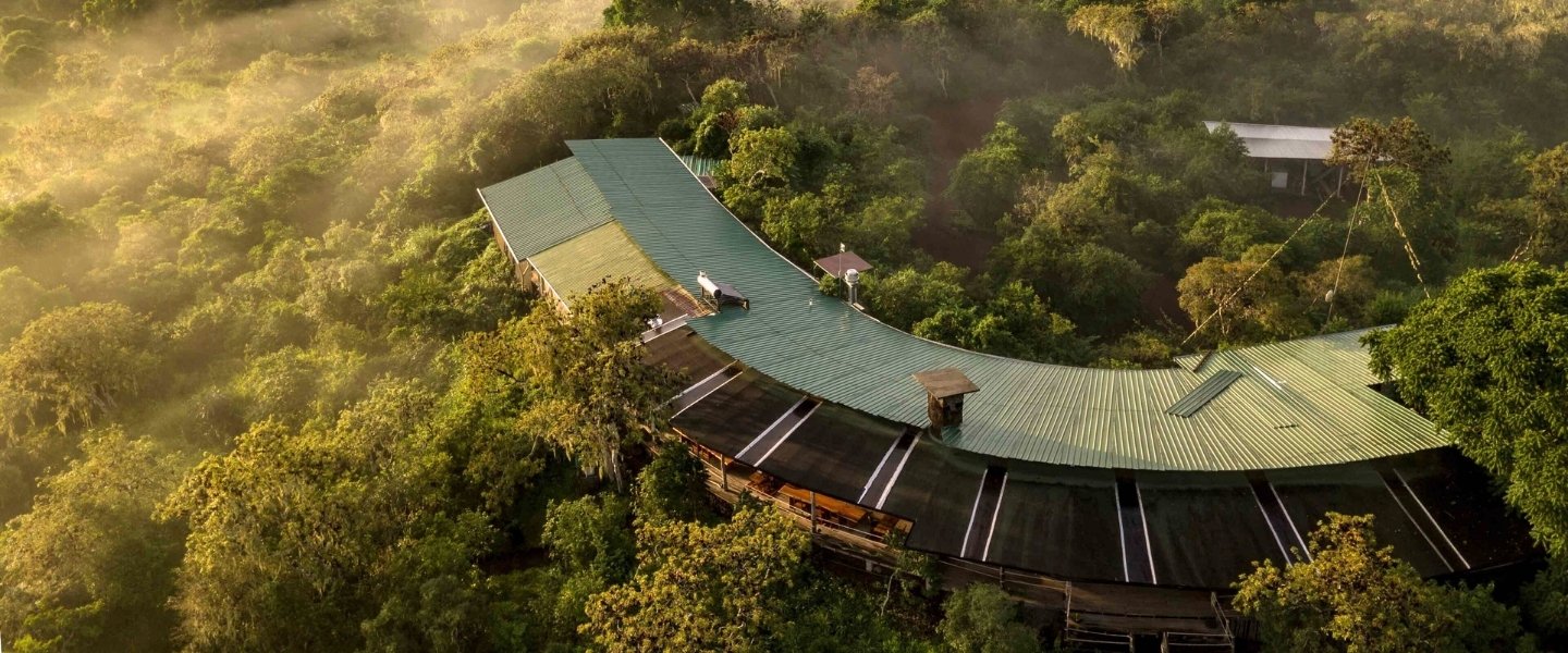 Dronebeeld van Galapagos Safari Camp - reizen met Explore
